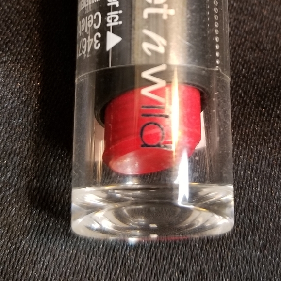 Celeb Sighting Wet N Wild MegaLast Lip Color - Picture 2 of 3